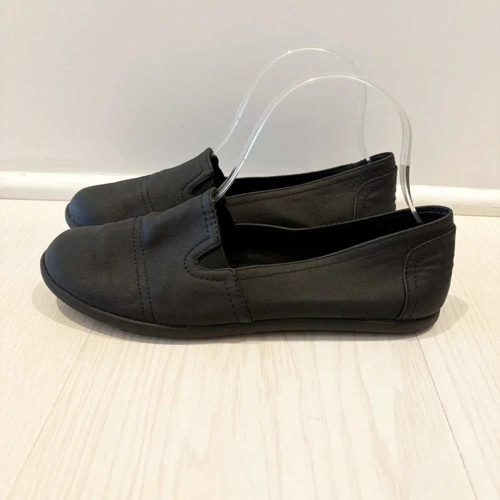 SafeTstep Slip On Shoes Women Size 7 Black Slip Resistant Work Flats Server